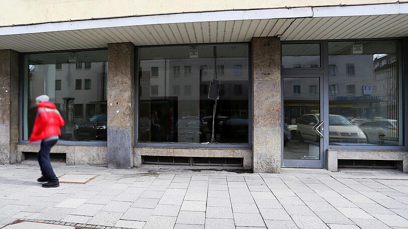 Kein Bedarf an christlichen Büchern: Die Alpha-Buchhandlung in der Papa-Schmid-Straße ist seit Kurzem ebenfalls geschlossen.