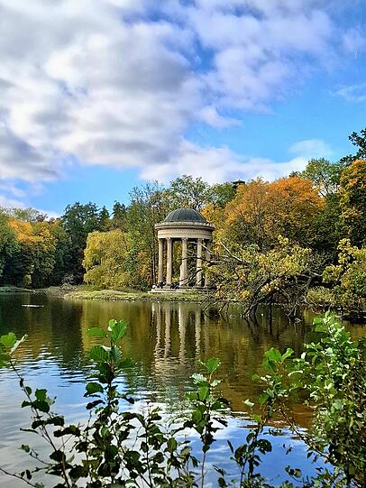 So idyllisch ist der Herbst im Nymphenburger Schlosspark.