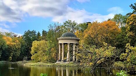 So idyllisch ist der Herbst im Nymphenburger Schlosspark.