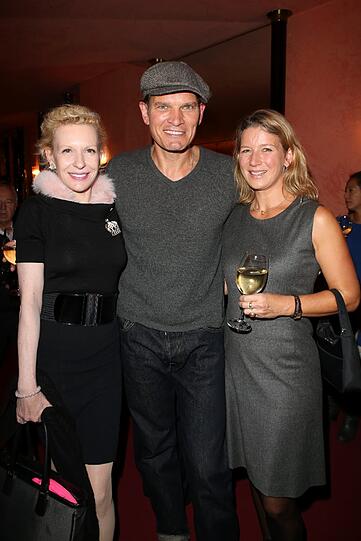 Sunnyi Melles und Götz Otto mit Ehefrau Sabine Louys bei der Premiere der Komödie "The Kingês speech" am 18.09.2013 im Bayerischen Hof in München.