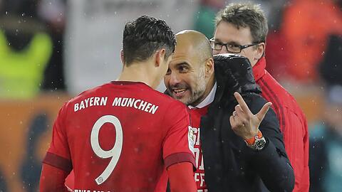 Robert Lewandowski und Pep Guardiola arbeiteten zwischen 2014 und 2016 zusammen beim FC Bayern.