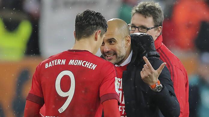 Robert Lewandowski und Pep Guardiola arbeiteten zwischen 2014 und 2016 zusammen beim FC Bayern.