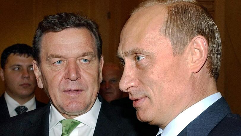 Putin und sein deutscher Lieblingsfreund. Putin und sein deutscher Lieblingsfreund.