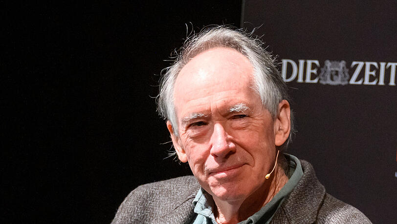 Auf Deutschlandbesuch: Der britische Schrifsteller Ian McEwan. Auf Deutschlandbesuch: Der britische Schrifsteller Ian McEwan.