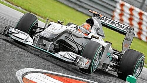 Michael Schumacher hofft, bald wieder konkurrenzfähiger zu sein. Michael Schumacher hofft, bald wieder konkurrenzfähiger zu sein.