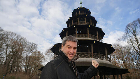 Das ist sein Ding: Markus Söder ist in der Staatsregierung für den Englischen Garten zuständig. Der Chinesische Turm gehört zu seinen Lieblingsorten in der Stadt.