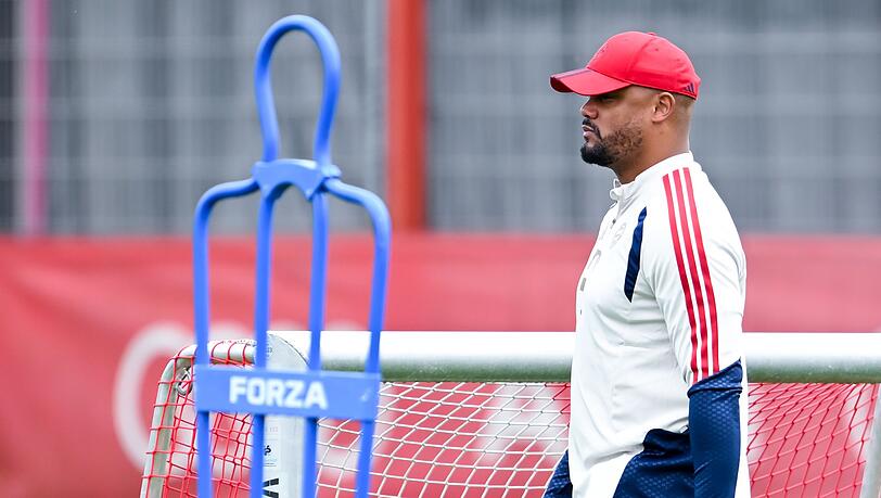 Bayern-Trainer Vincent Kompany beim Abschlusstraining.