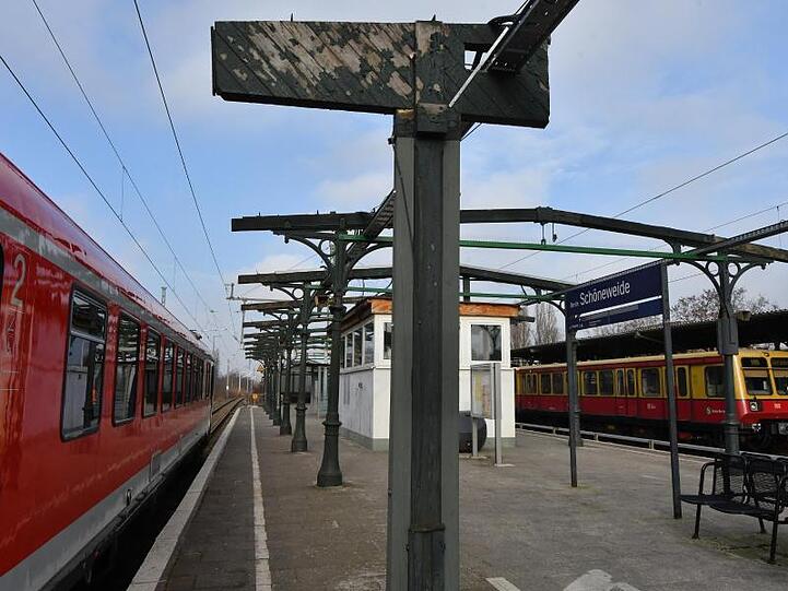 Künftig will die Bahn mehr Geld für die Reinigung und Instandhaltung ihrer Bahnhöfe ausgeben.