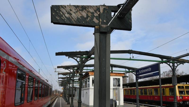 Künftig will die Bahn mehr Geld für die Reinigung und Instandhaltung ihrer Bahnhöfe ausgeben. Künftig will die Bahn mehr Geld für die Reinigung und Instandhaltung ihrer Bahnhöfe ausgeben.