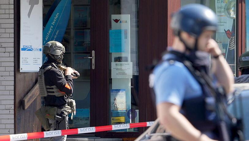 Die Polizei muss abwarten, wie sich die Lage "in den n&auml;chsten Minuten, Stunden" entwickelt.