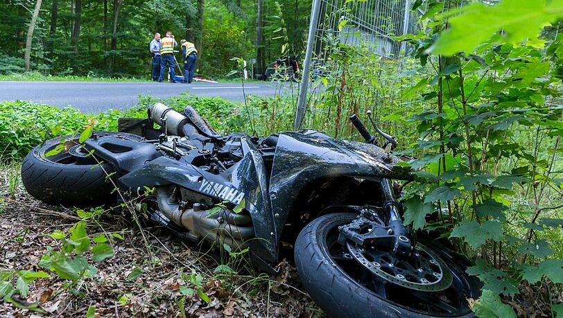 Am Wochenende kamen auf Bayerns Straßen gleich vier Biker ums Leben. (Archivbild) Am Wochenende kamen auf Bayerns Straßen gleich vier Biker ums Leben. (Archivbild)