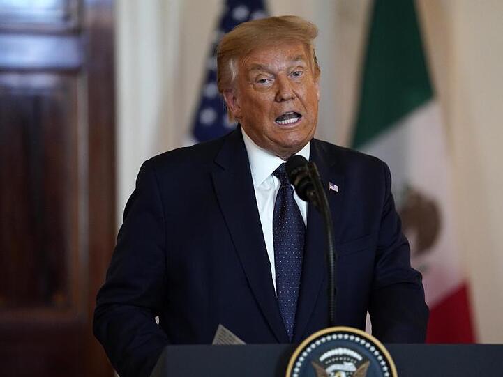 US-Präsident Donald Trump spricht auf einer Pressekonferenz.