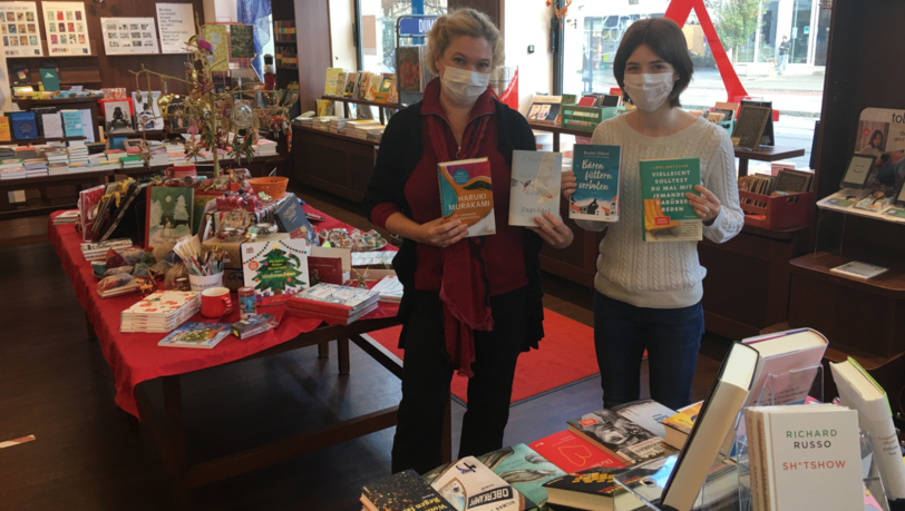 Désirée Westphal und Polina Zinoviev (l.) im Isarflimmern.
