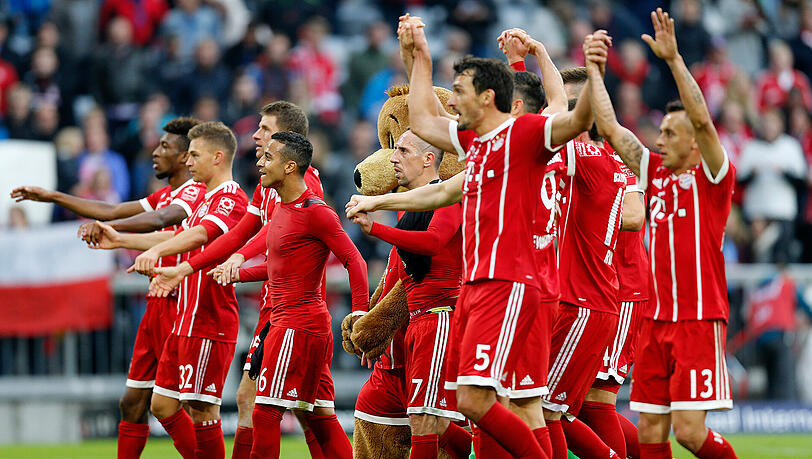Insgesamt befinden sich acht Spieler des FC Bayern unter den Nominierten für die FIFA-Weltauswahl. Insgesamt befinden sich acht Spieler des FC Bayern unter den Nominierten für die FIFA-Weltauswahl.