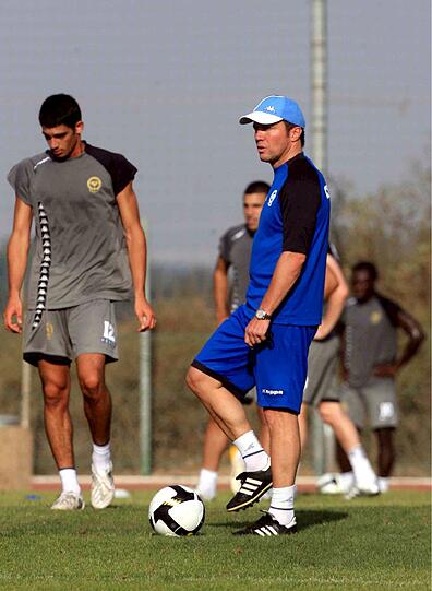 Mitte April 2008 trieb es Matthäus nach Israel, wo er bei Maccabi Netanya einen Zweijahresvertrag unterzeichnete.