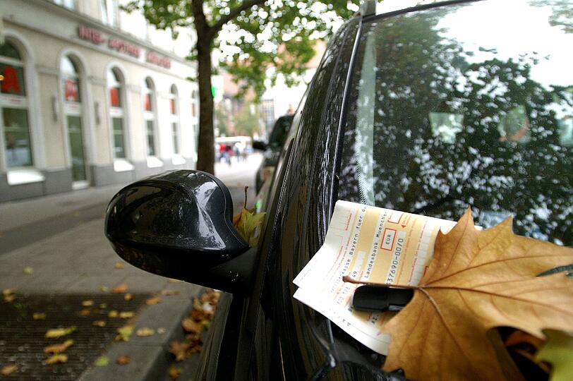 Erwischt: Die Stadt München verdient gut mit den Parklizenzbereichen.
