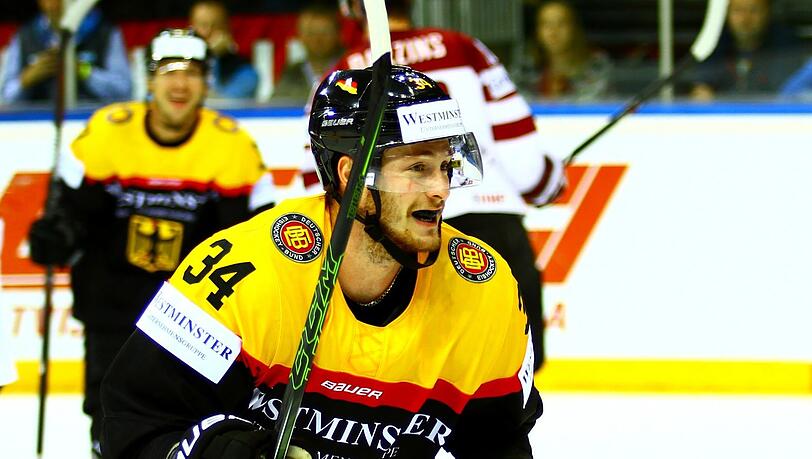 Zurück in Riga: Tom Kühnhackl schoss Deutschland 2016 zu den Olympischen Spielen, dort holte das DEB-Team - ohne ihn - sensationell Silber Jetzt steigt in Lettland die WM - mit Kühnhackl