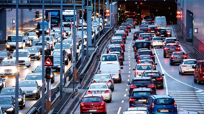 Im Schnitt verbringt der Münchner Pendler täglich 39,06 Minuten im Berufsverkehr.