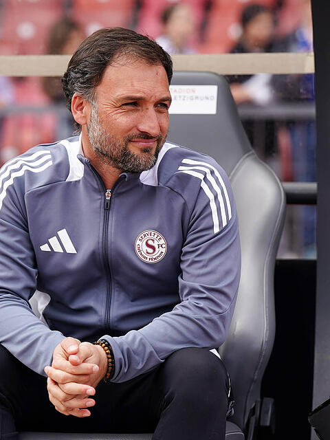 José Barcala wird neuer Trainer der Bayern-Frauen.