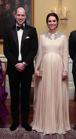 Prinz William und Herzogin Kate haben sich für ein Abendessen im Schloss des norwegischen Königshauses hübsch gemacht.