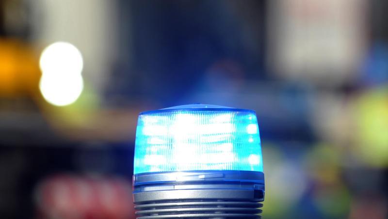 Das Blaulicht eines Streifenwagens der Polizei. Foto: Stefan Puchner/dpa/Symbolbild Das Blaulicht eines Streifenwagens der Polizei. Foto: Stefan Puchner/dpa/Symbolbild