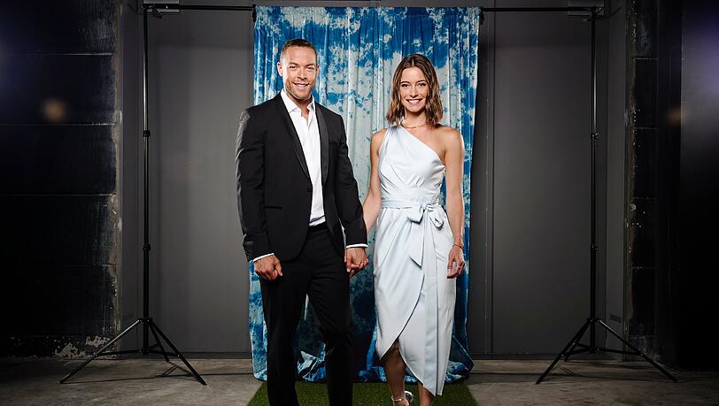 Andrej Mangold und Jennifer Lange nahmen gemeinsam beim "Sommerhaus der Stars" teil. Andrej Mangold und Jennifer Lange nahmen gemeinsam beim "Sommerhaus der Stars" teil.