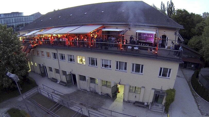 Hier war die Feier: das Café Reitschule am Englischen Garten