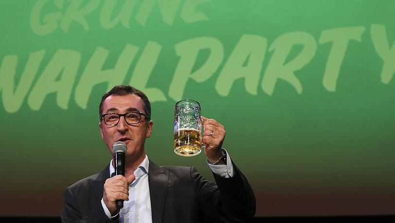 Landtagswahlen 2018: Cem Özdemir spricht bei der Wahlparty der Grünen in München.