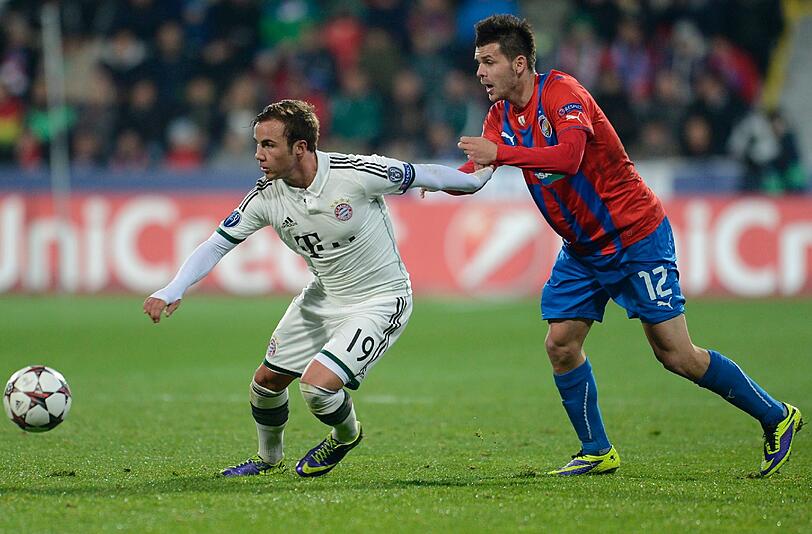 MARIO GÖTZE: NOTE 4.
Wieder in der Startelf, diesmal Rechtsaußen. Noch zu wenig durchsetzungsstark. Brachte für seine Klasse zu wenig.