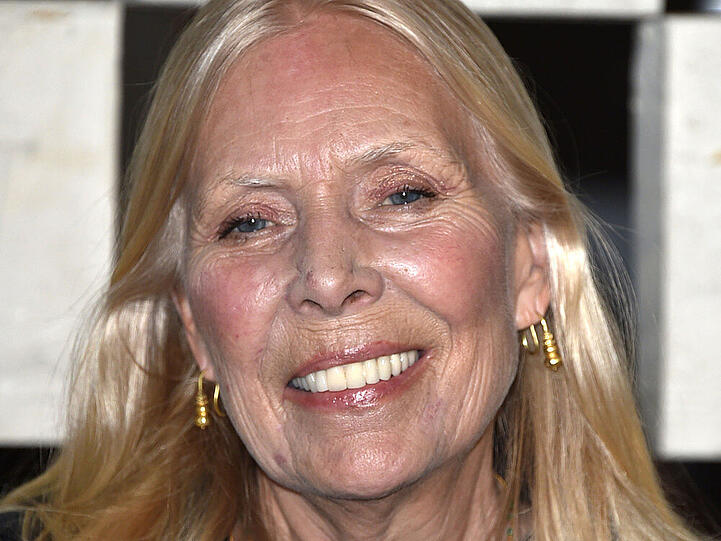 Wie ernst steht es um Joni Mitchell?