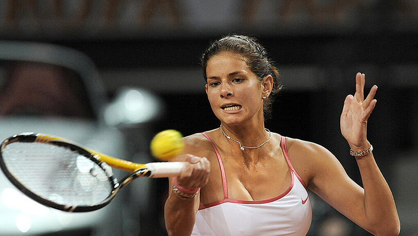 Es hat nicht zum Finaleinzug gereich: Julia Görges scheitert im Doppel von Wimbledon an den Williams-Schwestern. Es hat nicht zum Finaleinzug gereich: Julia Görges scheitert im Doppel von Wimbledon an den Williams-Schwestern.