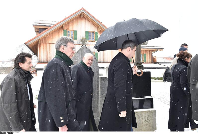 Ministerpräsident Markus Söder auf dem Weg zum Gedenkgottesdienst.