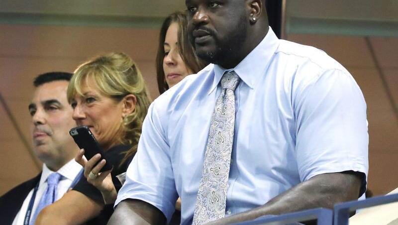 Shaquille O'Neal ist für den Abbruch der NBA-Saison. Shaquille O'Neal ist für den Abbruch der NBA-Saison.