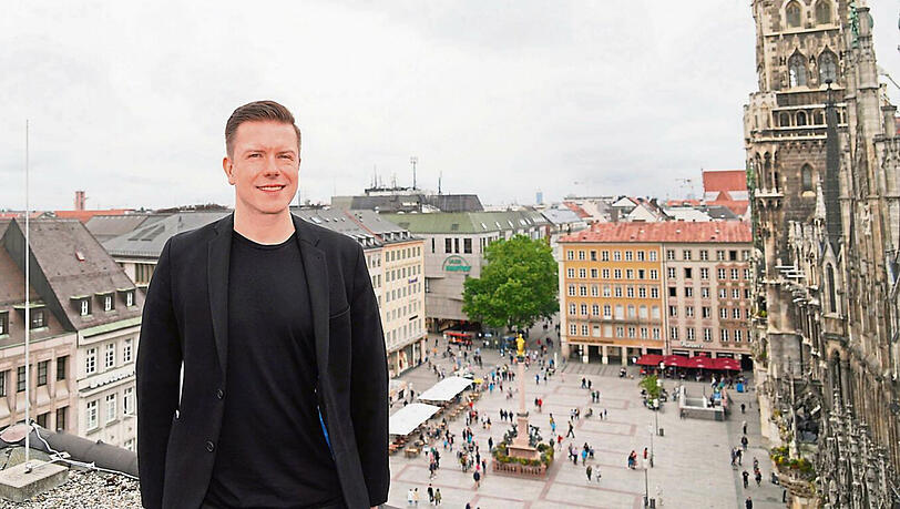 Christian Greiner auf dem Dach seines Kaufhauses. Von hier kann er den ganzen Marienplatz überblicken. Christian Greiner auf dem Dach seines Kaufhauses. Von hier kann er den ganzen Marienplatz überblicken.