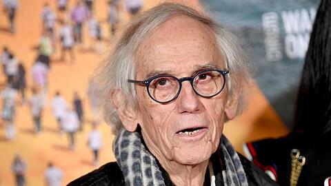 Der Künstler Christo bei der Deutschlandpremiere des Films "Christo - walking on water" in Berlin.