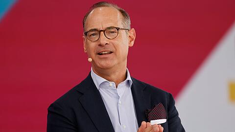 Nach den Worten von Allianz-Chef Oliver Bäte kann die Allianz in den USA wieder frei agieren. (Archivbild)