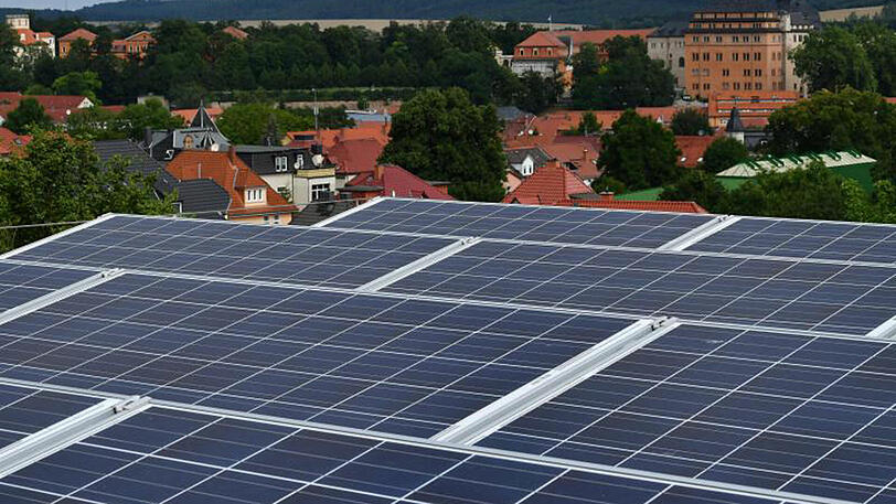 Die Grünen fordern, nur noch den Zubau großer Photovoltaik-Anlagen zu beschränken.