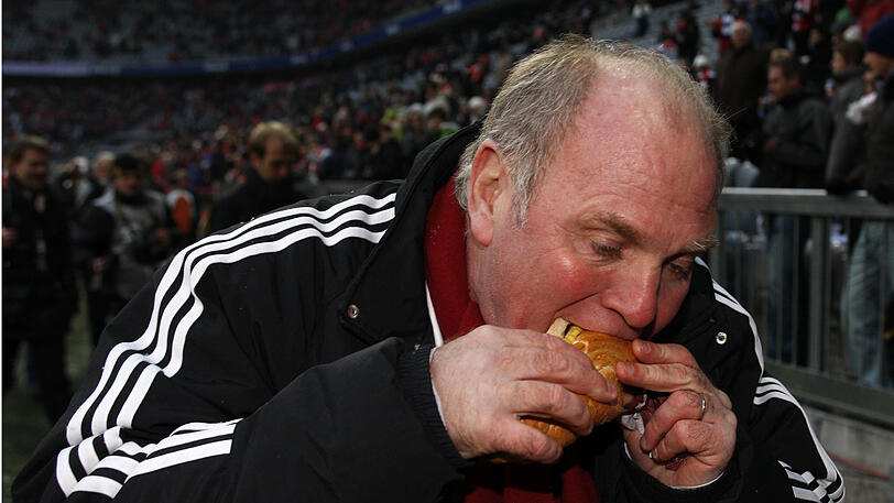 Kann in Zukunft Würste aus Familien-Produktion in der Allianz Arena essen: Bayern-Präsident Uli Hoeneß.