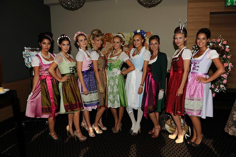 Die Dirndl-Models - da kann man sich doch wieder auf die Wiesn freuen