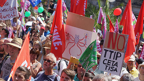 Großdemonstration in München gegen den G7-Gipfel: Die Bilder von der Protestkundgebung.