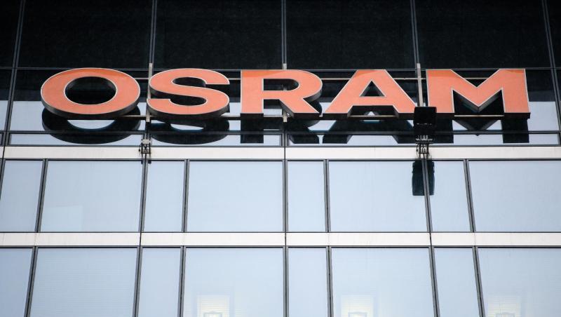 Das Osram-Logo ist an der Zentrale der Firma Osram zu sehen. Foto: Matthias Balk/Archiv