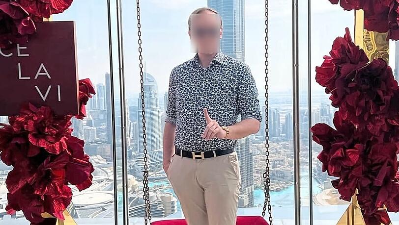 Daniel B. hat in der Staatskanzlei und im Bauministerium gearbeitet – doch einen Großteil der Zeit reiste er durch Luxusmetropolen auf der ganzen Welt.