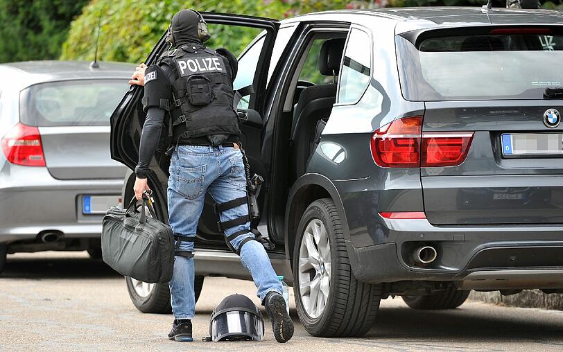 Weitere Bilder vom dramatischen SEK-Einsatz!