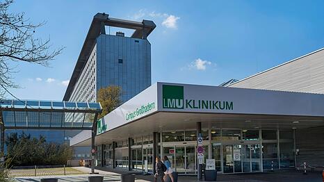 Die Klinik auf dem Campus Gro&szlig;hadern, ein Krankenhaus von internationalem Renommee. Trickbetr&uuml;ger geben sich als &Auml;rzte des Klinikums aus und versuchen, arglosen Menschen mit der Schockdiagnose Krebs Geld, Schmuck und Gold abzunehmen.