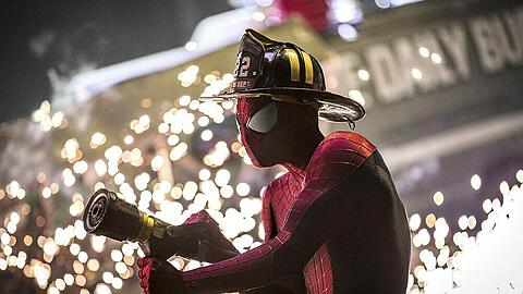 "The Amazing Spider-Man 2: Rise of Electro": Als Spider-Man wird Peter Parker (Andrew Garfield) in New York City als Held gefeiert.