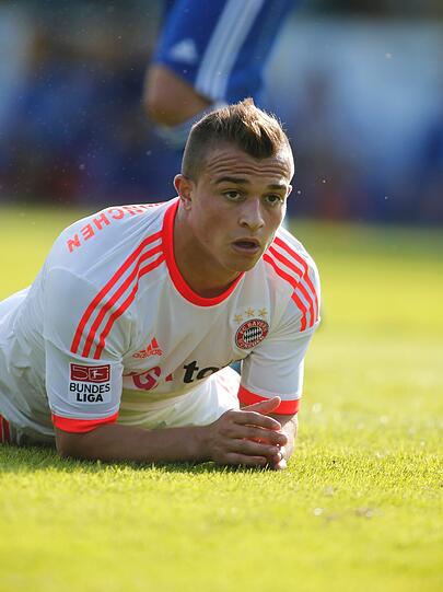 Xherdan Shaqiri scheint sich hier mal kurz auszuruhen.