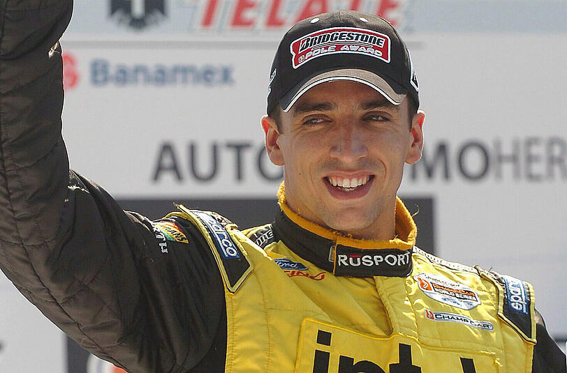 Justin Wilson wurde während eines Indy-Car-Rennens von einem Trümmerteil am Kopf getroffen