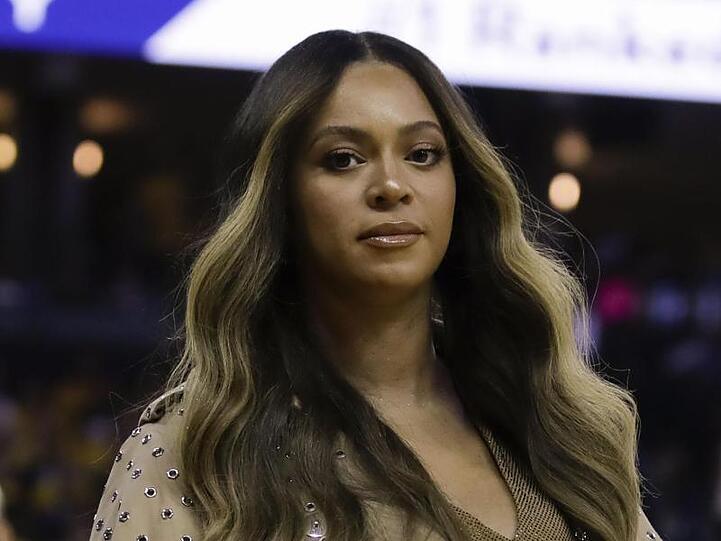 Beyoncé hat sich in der Debatte über Rassismus und Polizeigewalt mit einer positiven Botschaft zu Wort gemeldet.