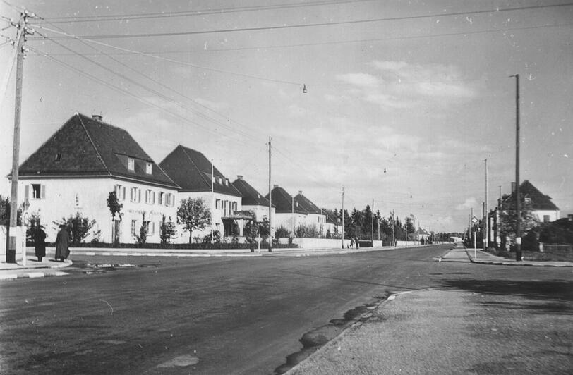 Die Kreuzung Verdistraße/Grandl-/Wöhlerstraße gegen 1940.