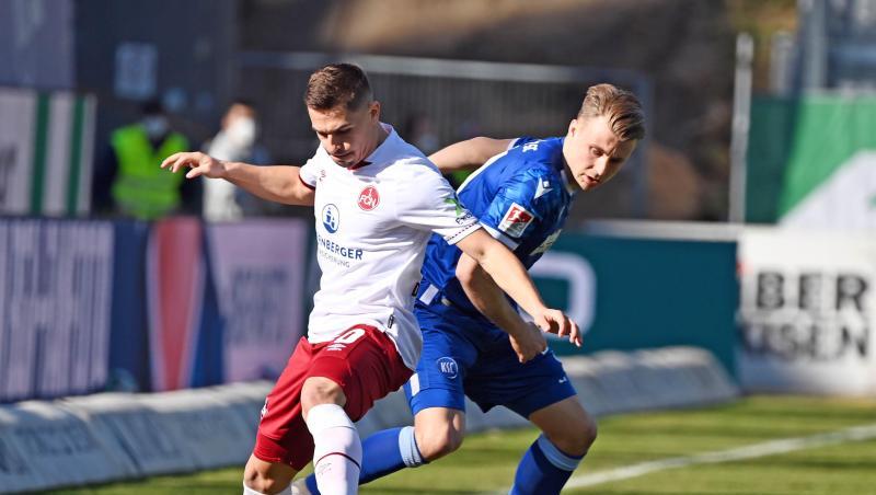 Der Nürnberger Nikola Dovedan und der Karlsruher Marco Thiede (l-r.) in Aktion.